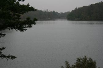 A scenic Iowa lake