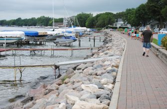 Clear Lake waterfront, Iowa